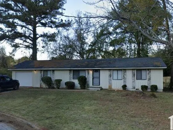 1632 Freedom Valley, Decatur, GA 30032