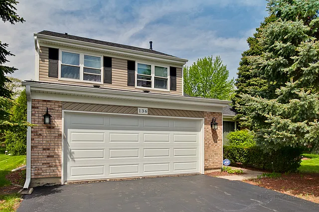 136 W Harbor Dr photo 1