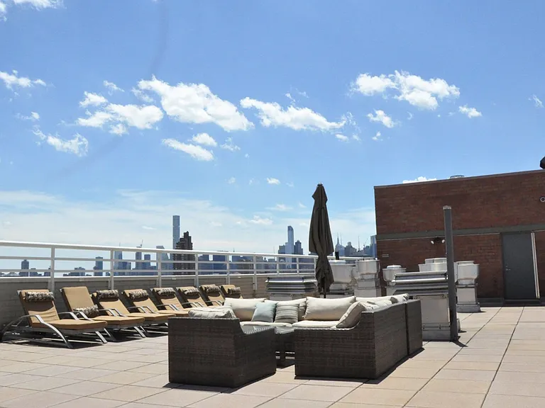 2373 Broadway #529 — Photo 9