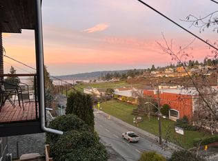 9005 24th Ave NW, Seattle, WA 98117
