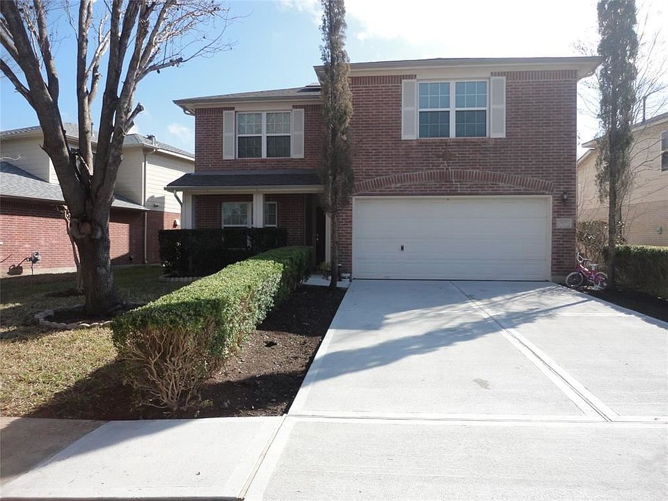 1st image of 8407 Rollins Bend Ln