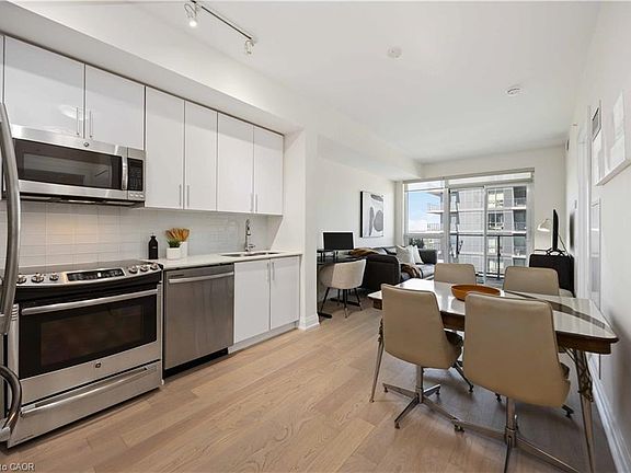 5th image of 2212 Lake Shore Blvd W #3807