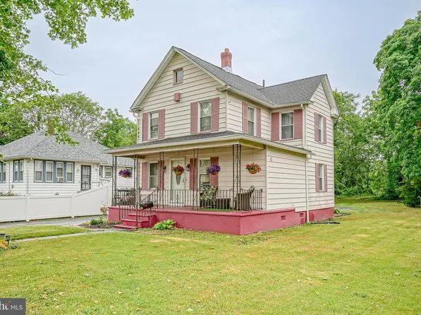 218 W Park Ave, Vineland, NJ 08360