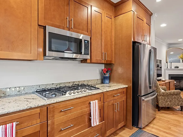 2 Summer Hill Cir #2 — Photo 9