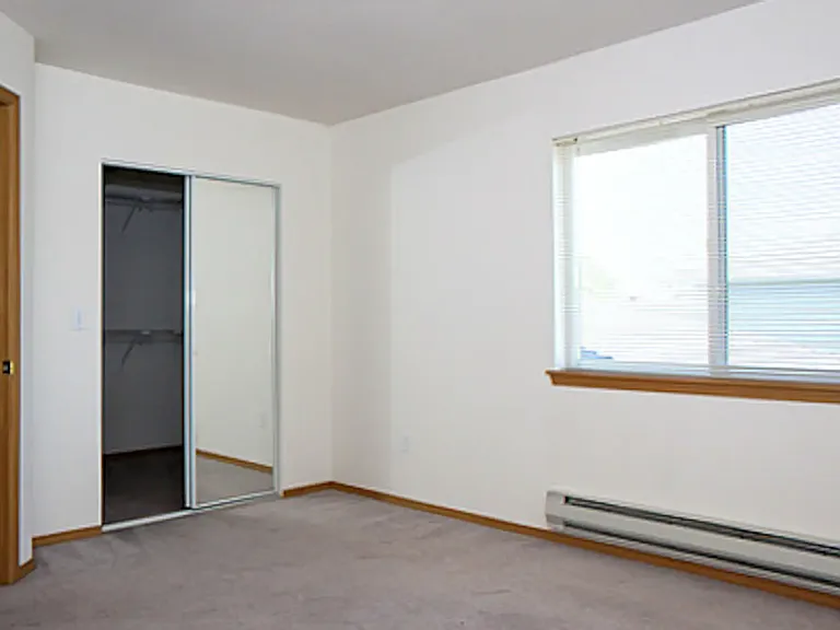 Heritage Square Apartment Homes — Photo 10