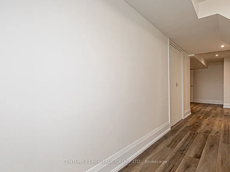 219 Harris Ave #BASEMENT — Photo 11