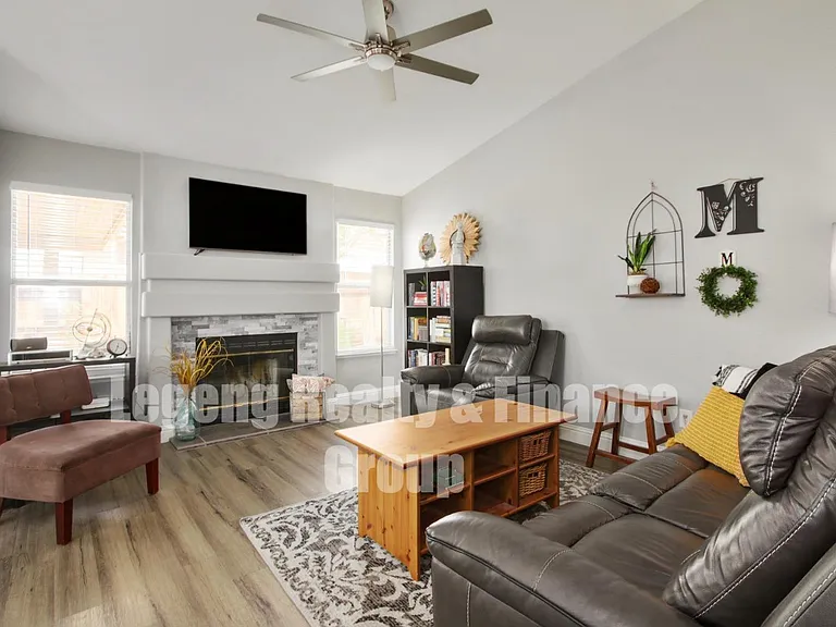 4121 Marseille Ct — Photo 16