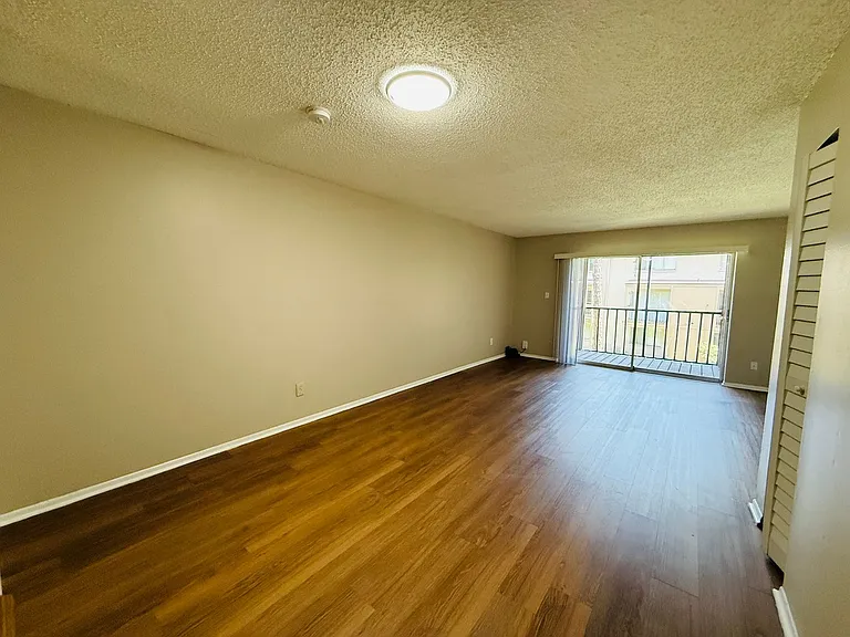 7525 Pitch Pine Cir #D — Photo 6