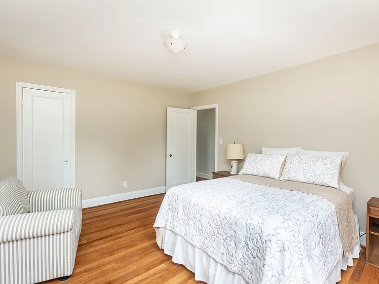 138 Murdock Rd — Photo 27