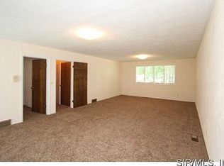 2012 Stanford Pl, Edwardsville, IL 62025