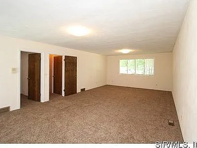 2012 Stanford Pl photo 1
