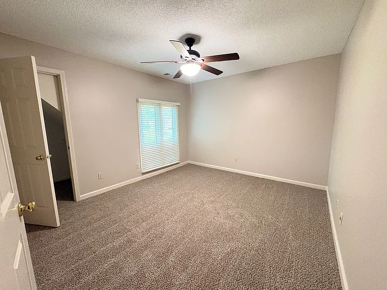 1703 Bryn Mawr Cv — Photo 24