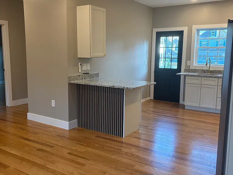 18 Upham St #B — Photo 7