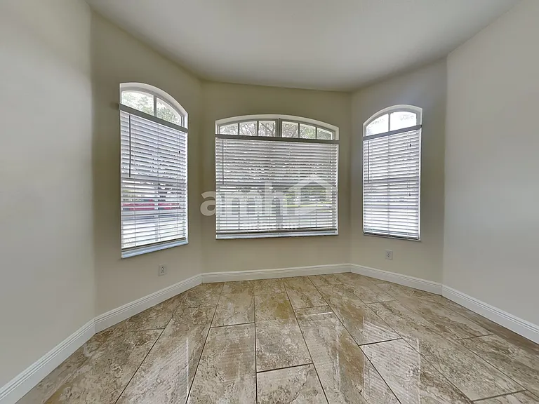 802 Lesa Glen Pl — Photo 12