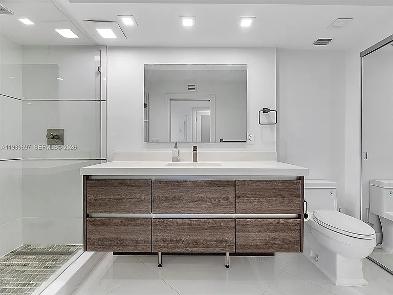 550 S Ocean Blvd #1509 — Photo 28