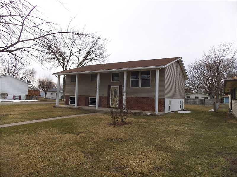 1st image of 2704 N Brouse Ave
