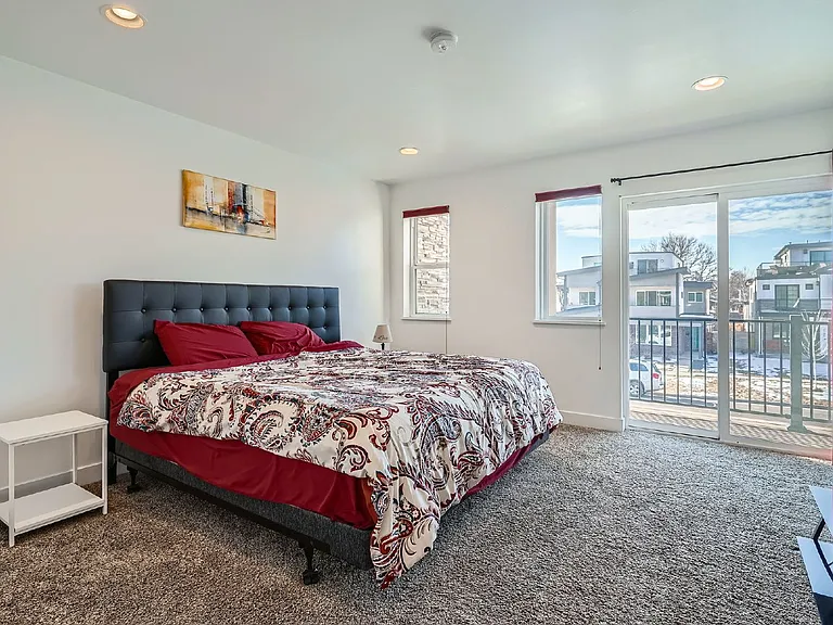 2142 Julian St — Photo 15