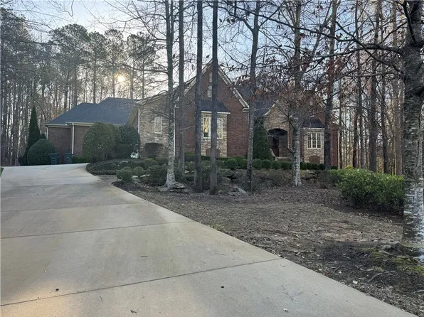 1894 Fairway Dr, Auburn, AL 36830