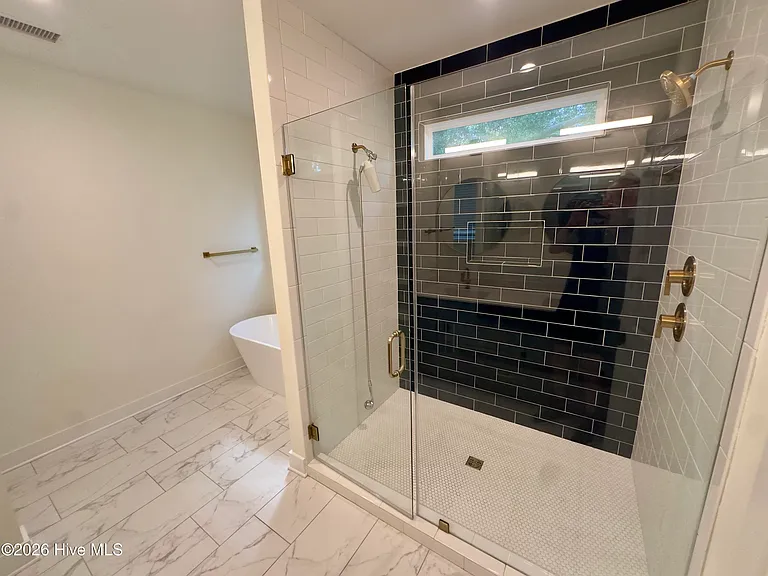 213 Myrtle Ave — Photo 26