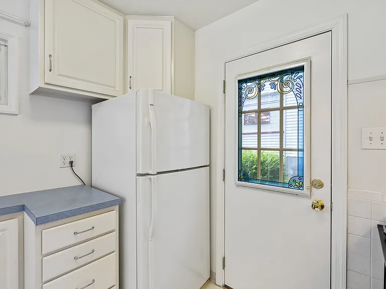801 Jefferson Rd — Photo 9