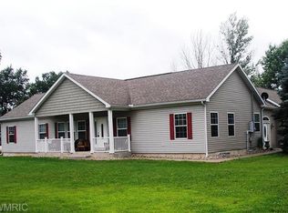 51452 Lang Rd, Three Rivers, MI 49093