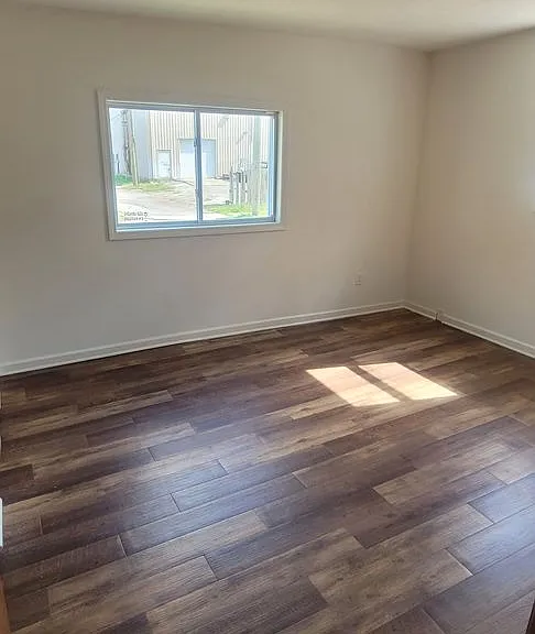 617 Center St — Photo 9