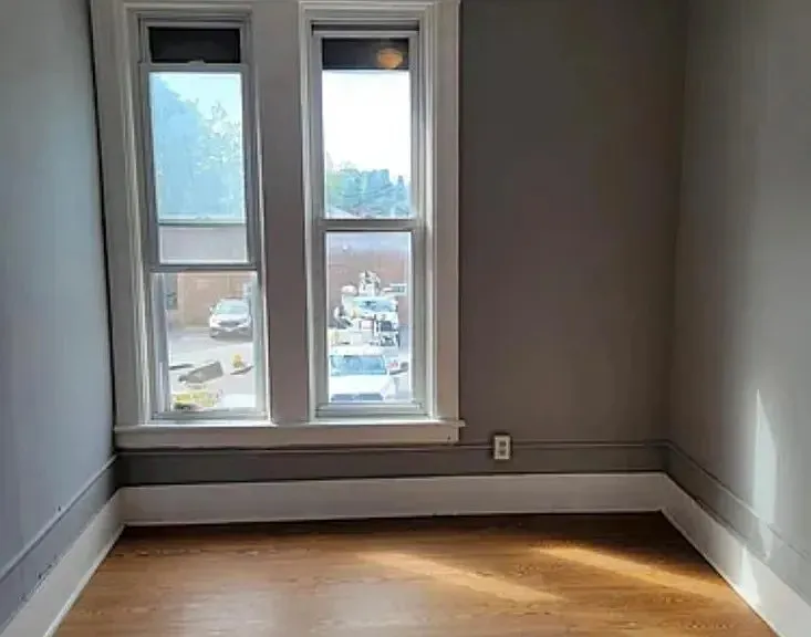91 Pershing Ave #4 — Photo 9
