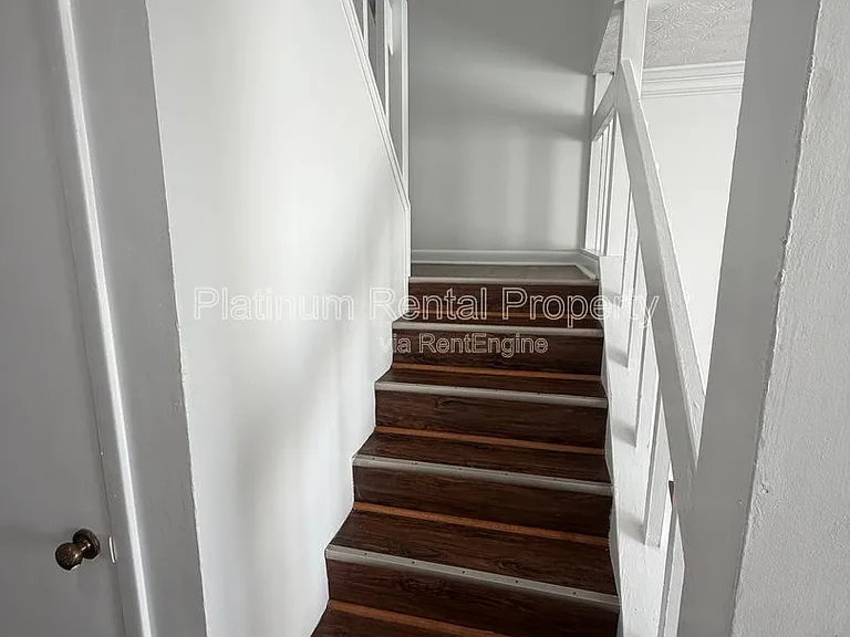 3282 Highpoint Ct — Photo 11
