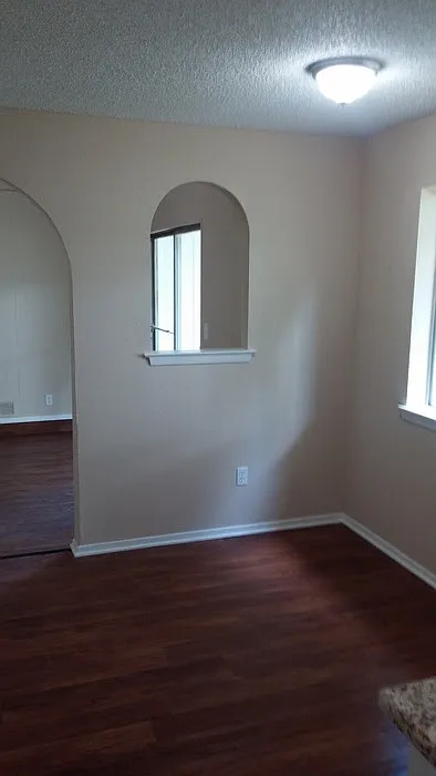 3 bed, 1587 sqft, $1,900 — Photo 3