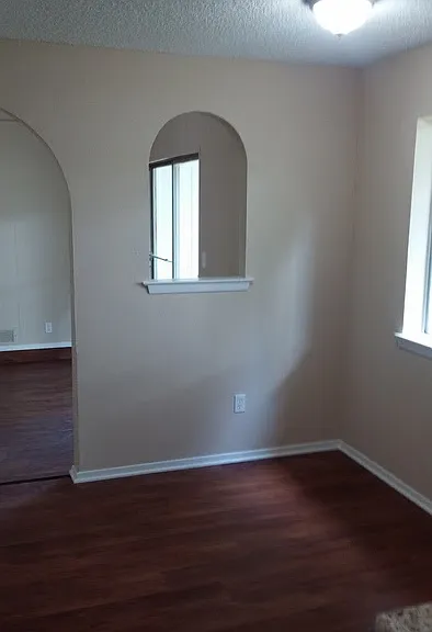 2305 Vassar Ct — Photo 5