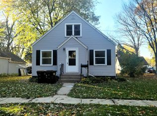 706 Locust St, Prophetstown, IL 61277