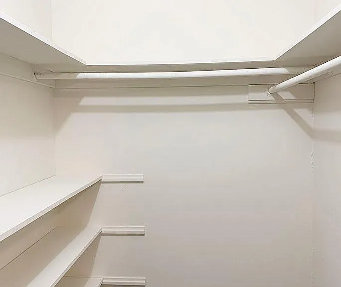 2421 Palmetto Ave #6 — Photo 16