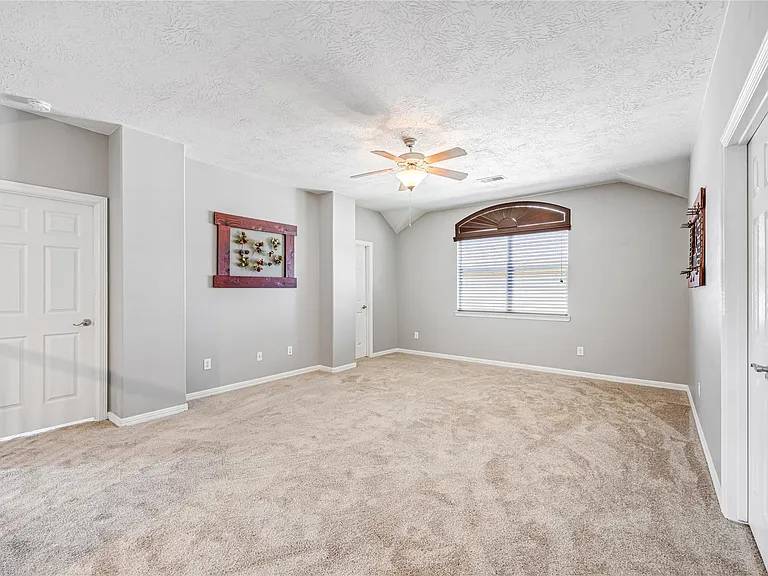 8127 Edenwood Dr — Photo 29