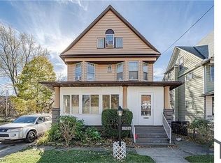 10906 Grantwood Ave, Cleveland, OH