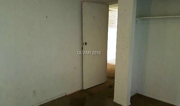 5th image of 3421 Villa Way