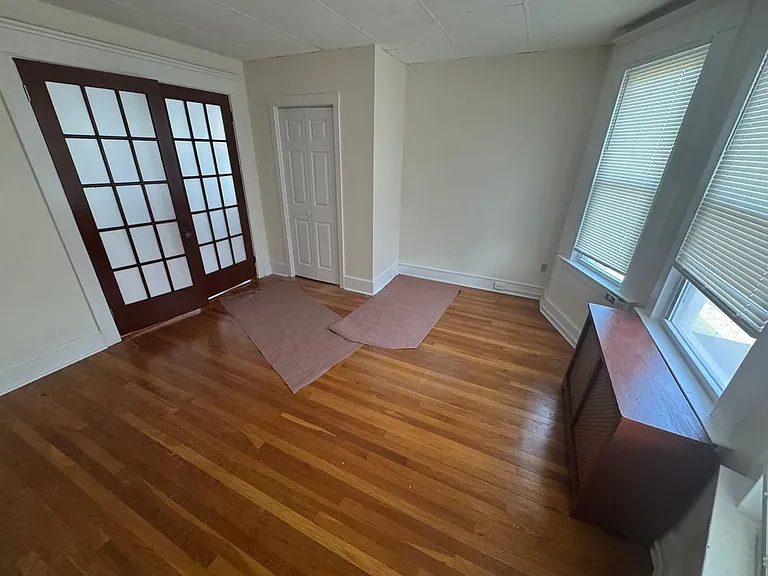 69 Fairfield St #2 — Photo 3