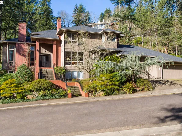 15800 Oswego Shore Ct, Lake Oswego, OR 97034