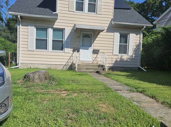 313 Frost Rd #B