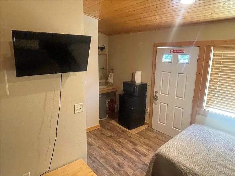 1104 Rorem Ave #3 — Photo 14