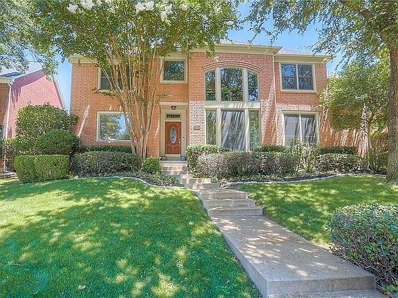 2nd image of 2225 Yaupon Dr