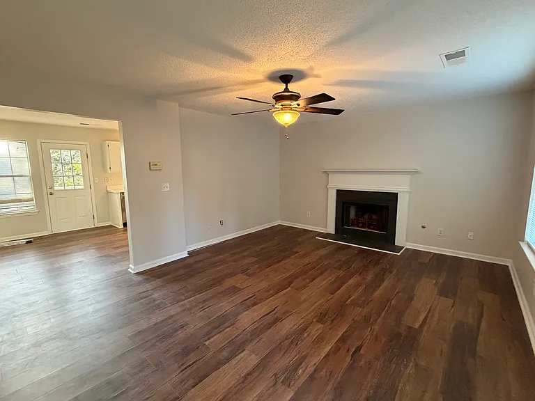 2118 Serenity Dr NW — Photo 4