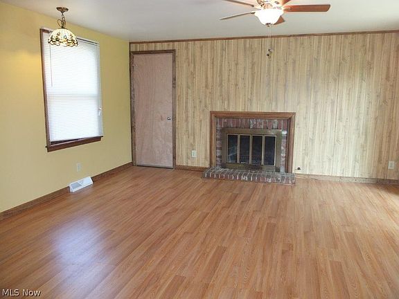 3rd image of 7190 Hoverland Ave NW