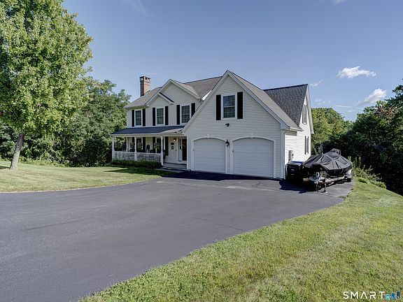 2nd image of 130 Silver Brook Lane