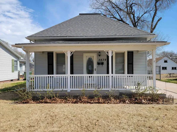 2839 E Ave, Kearney, NE 68847