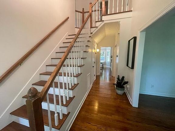 2nd image of 332 Northwood Dr