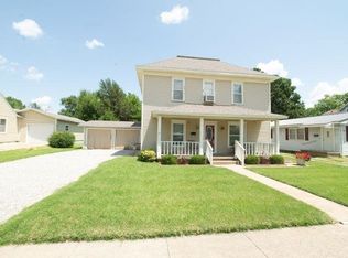 210 S Adams St, Hillsboro, KS 67063