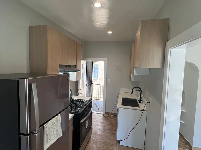 4145 Garthwaite Ave — Photo 6