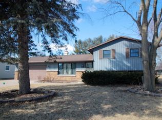 2526 Lance St, Green Bay, WI 54313