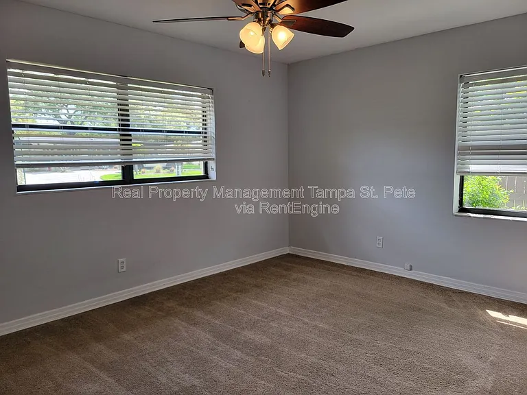 4311 S Thatcher Ave — Photo 33