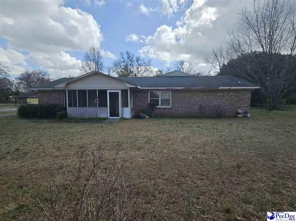 526 Cornelia Dr, Hartsville, SC 29550